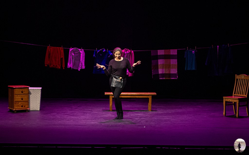 One woman theatre show Uniform